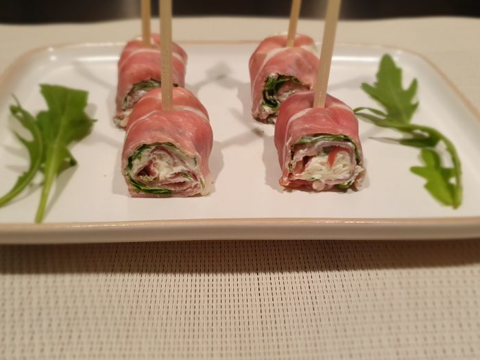 Serranoham rolletjes met roomkaas