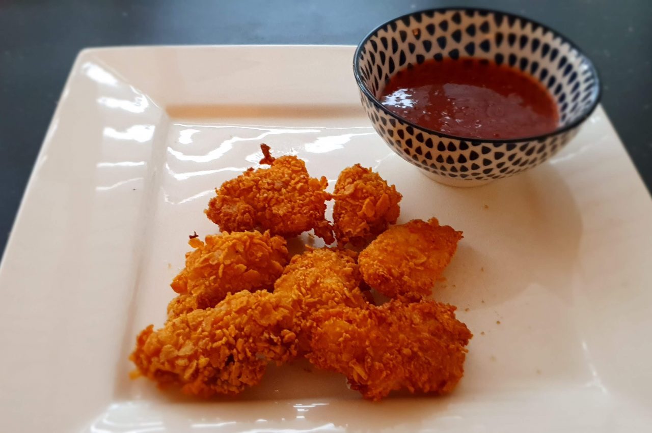 Zelfgemaakte crispy kipnuggets