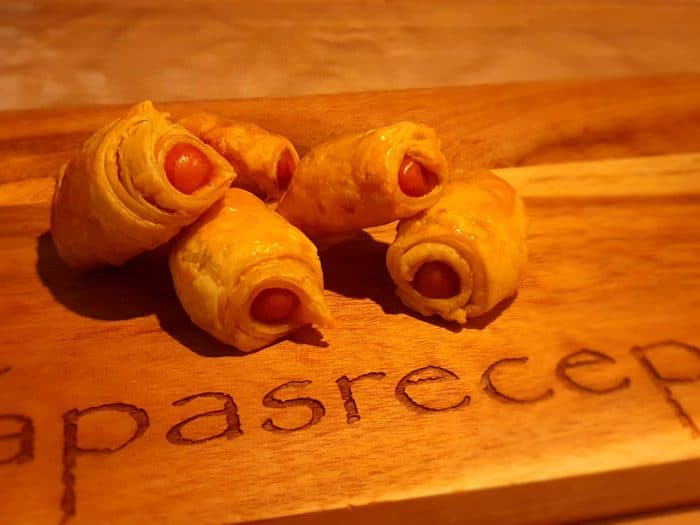 Knakworst in bladerdeeg