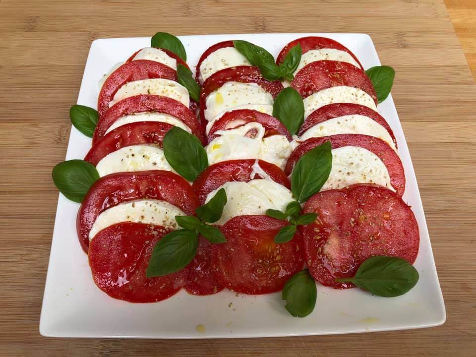 coeur de boeuf caprese